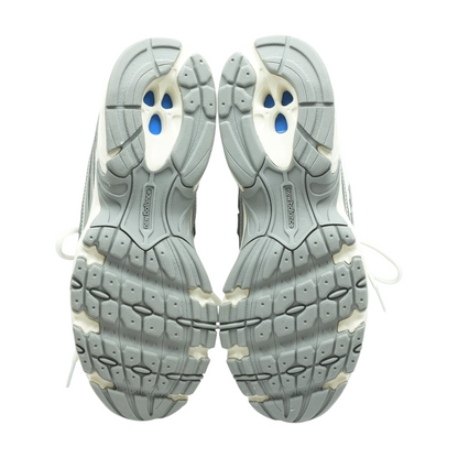 740 Low-Top Athletic Shoes