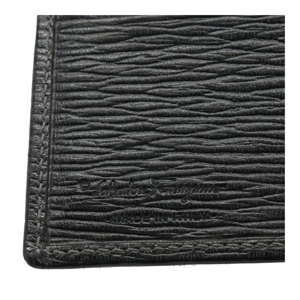 Textured Leather Bifold Wallet with Metallic Logo Plate