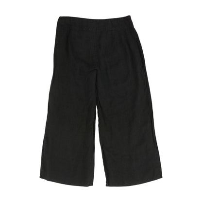 Black Solid Capri Pants