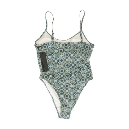 Multi Geometric One-Piece