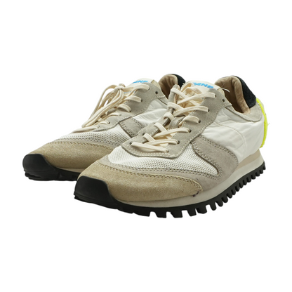 Pace Nostalgia Low-Top Athletic Shoes