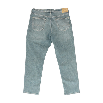 Athletic Jeans