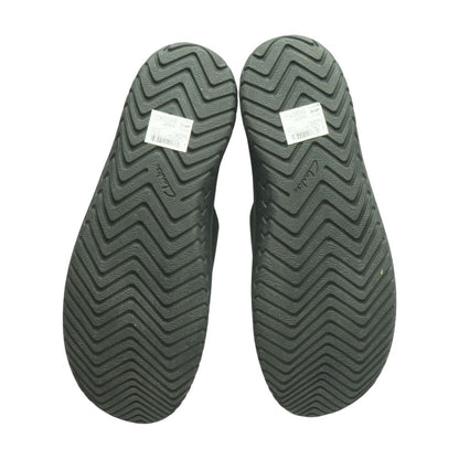 Black Flip Flop Sandals