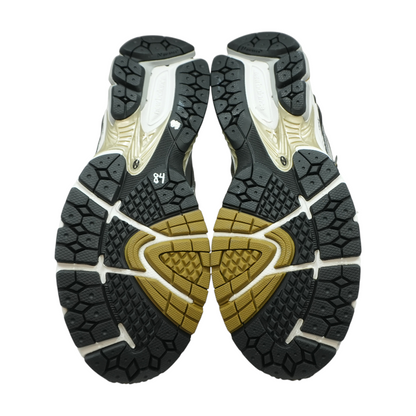 1906R Low-Top Athletic Shoes