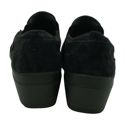 Black Slip-On Athletic Shoes