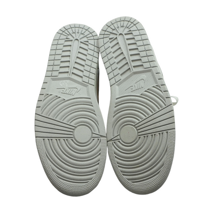Jordan 1 Low SE Low-Top Athletic Shoes
