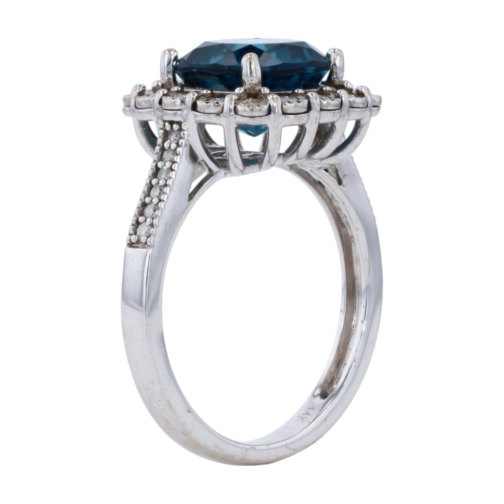 4 3/4 ctw 14K White Gold Topaz Fashion Ring