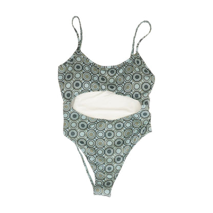 Multi Geometric One-Piece