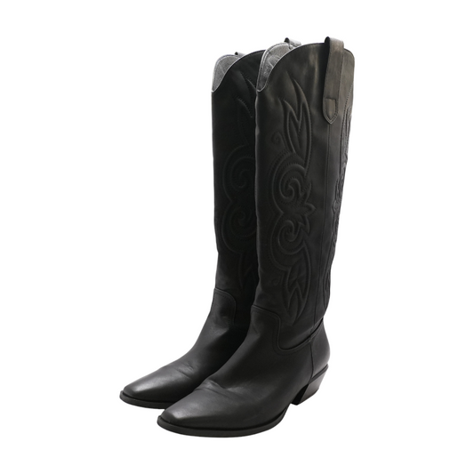Black Boots