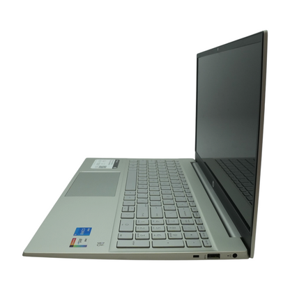 15.6" Laptop 15 Silver Intel Core i5 1.30GHz 12GB 256GB NVME/SSD