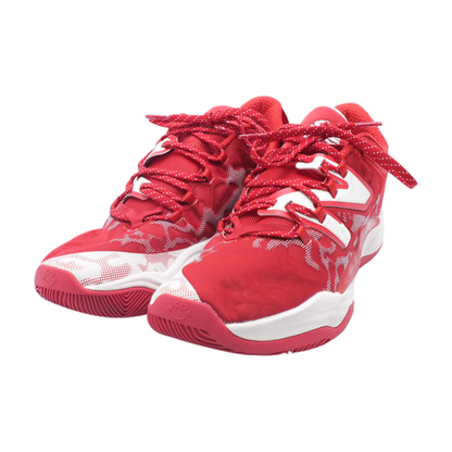 TWO WXY V3 Low-Top Athletic Shoes