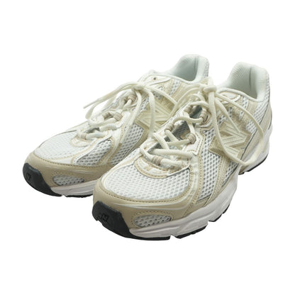 740 White Low Top Athletic Shoes