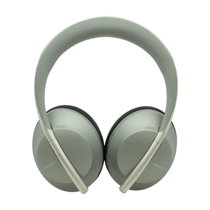 Luxe Silver Noise Cancelling 700 Headphones With Black Earpads