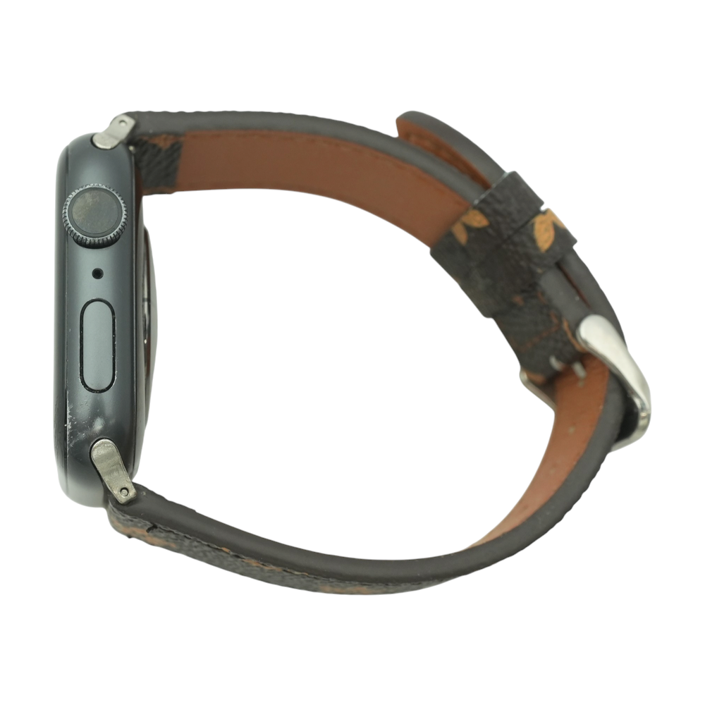 44mm Series 6 Space Gray Smartwatch Brown Band S/M
