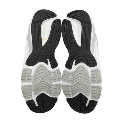 990v6 Low-Top Athletic Shoes