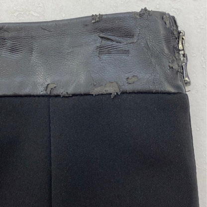 Black Solid Mini Skirt