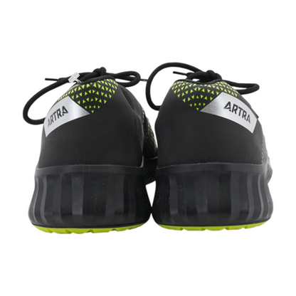 Black Low-Top Athletic Shoes