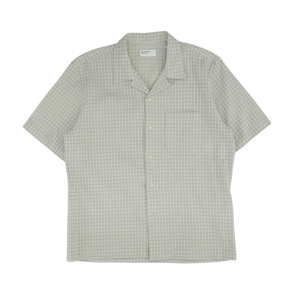 Gray Print Short Sleeve Button Down