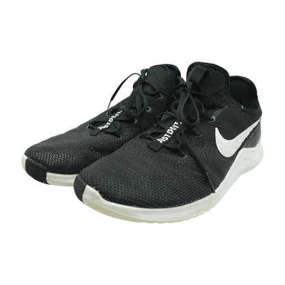 Free TR 8 Low-Top Athletic Shoes