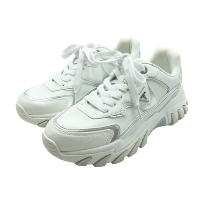 Nowah Low-Top Athletic Shoes