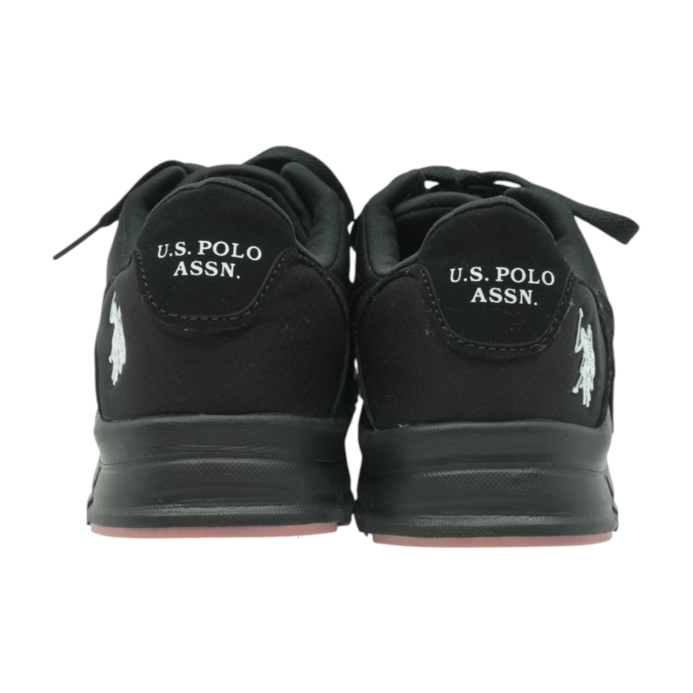 Black Low-Top Athletic Shoes