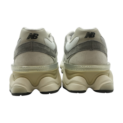 9060 Low-Top Athletic Shoes