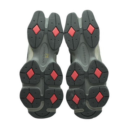 9060 Low-Top Athletic Shoes
