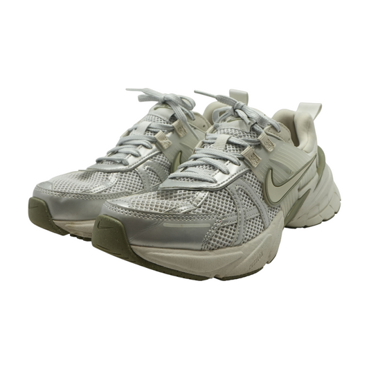 V2K Run Low-Top Athletic Shoes