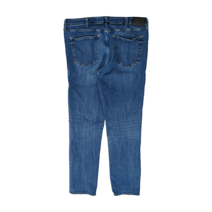 Straight Jeans