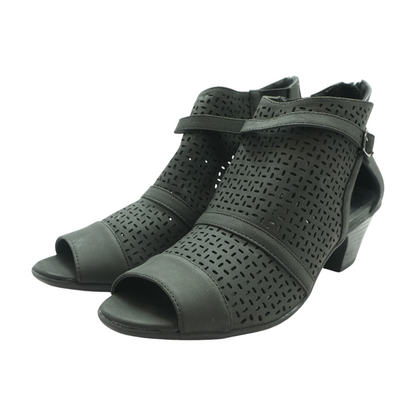 Black Sandals