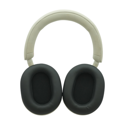 Silver WH-1000XM5 Noise Cancelling Headphones With Black Earpads