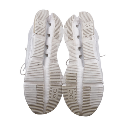 Cloudnova Low-Top Athletic Shoes