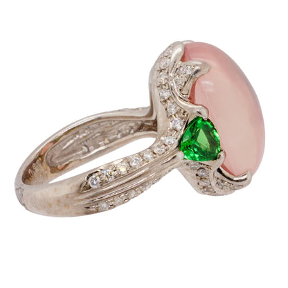 18K White Gold Rose Quartz Cocktail Wth Diamond And Trevorite Ring