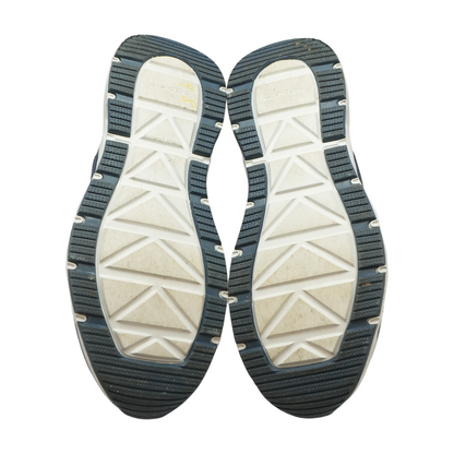 Glide Step Low-Top Athletic Shoes