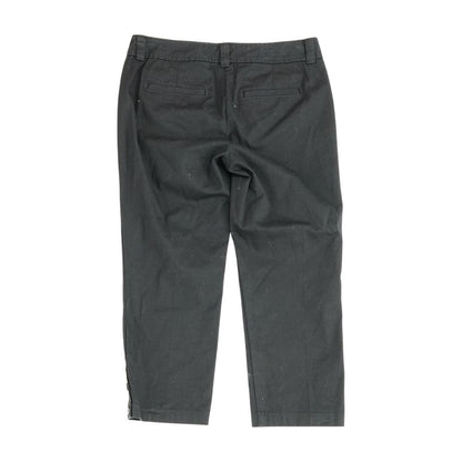 Black Solid Capri Pants