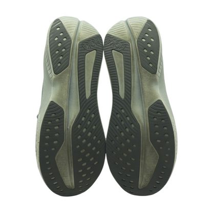 Mach 6 Low-Top Athletic Shoes