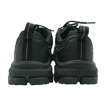 Black Low-Top Athletic Shoes