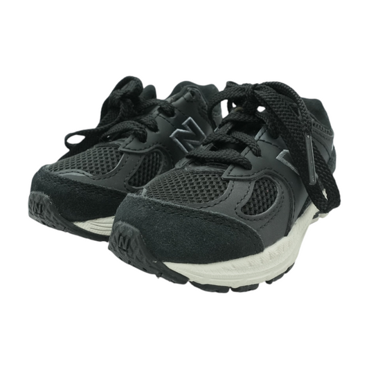 NEW BALANCE size 5 Excellent 555 Kids Athletic Shoes