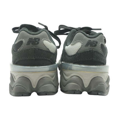 9060 Black Athletic Shoes