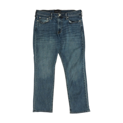 Straight Jeans