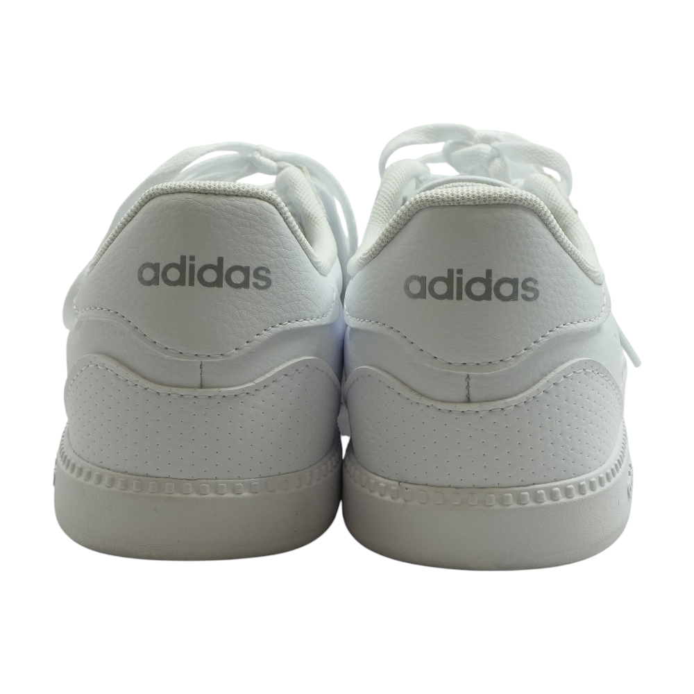 Breaknet Sleek Low-Top Athletic Shoes