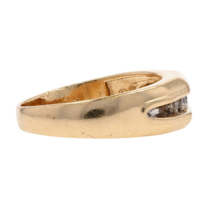 1/5 Ct 14K Gold Tapered Round Diamond Band