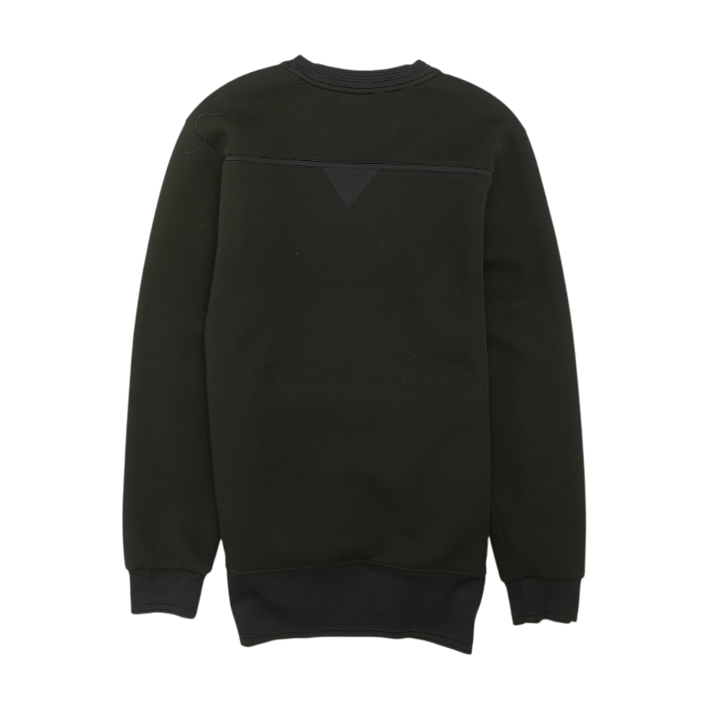 Black Solid Sweatshirt Pullover