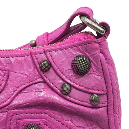 Le Cagole Shoulder Bag in Lipstick Pink
