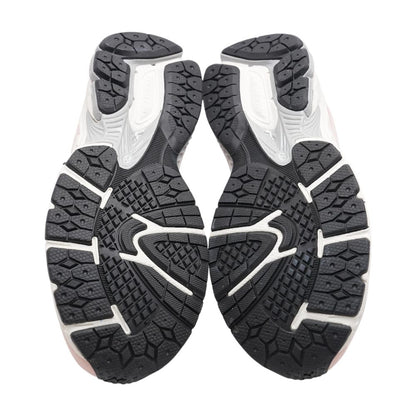 2002R Pink Athletic Shoes