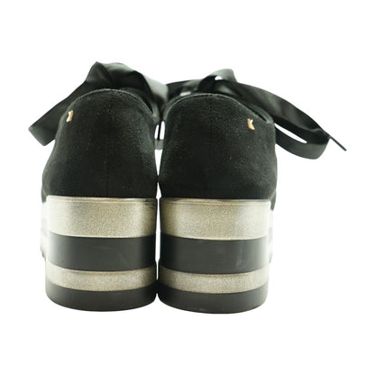Black Low Top Athletic Shoes