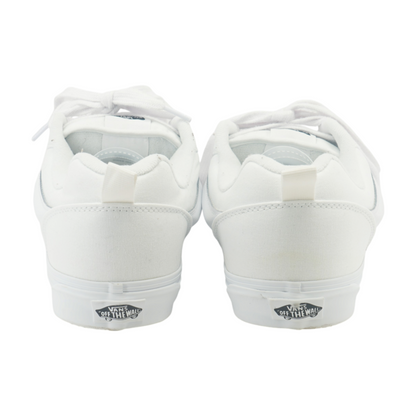 Knu Skool Low-Top Athletic Shoes