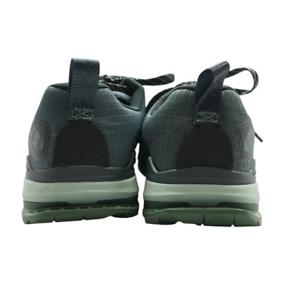 Lone Peak Low-Top Athletic Shoes