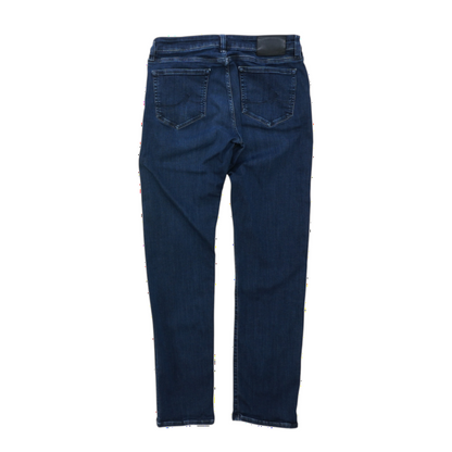 Straight Jeans