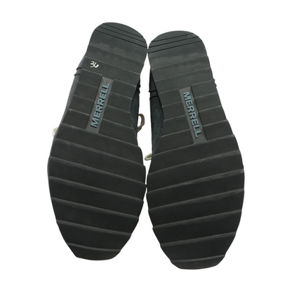 Navy Low-Top Athletic Shoes